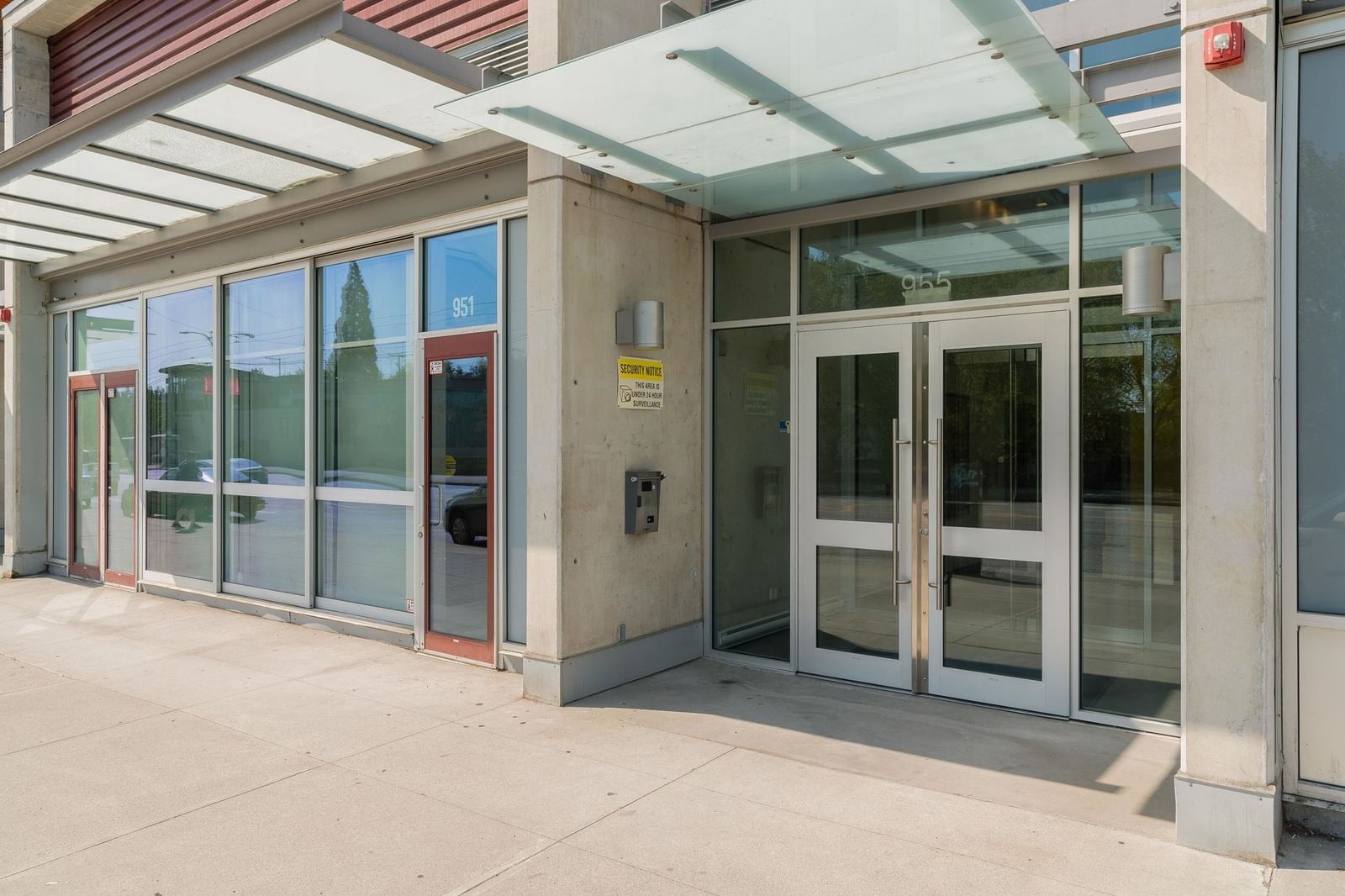 Listing Image 17