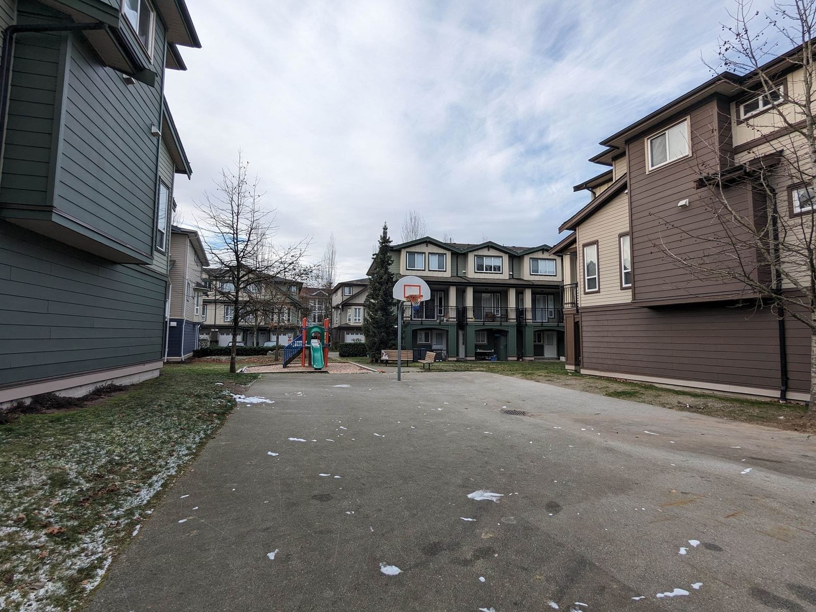 Listing Image 18