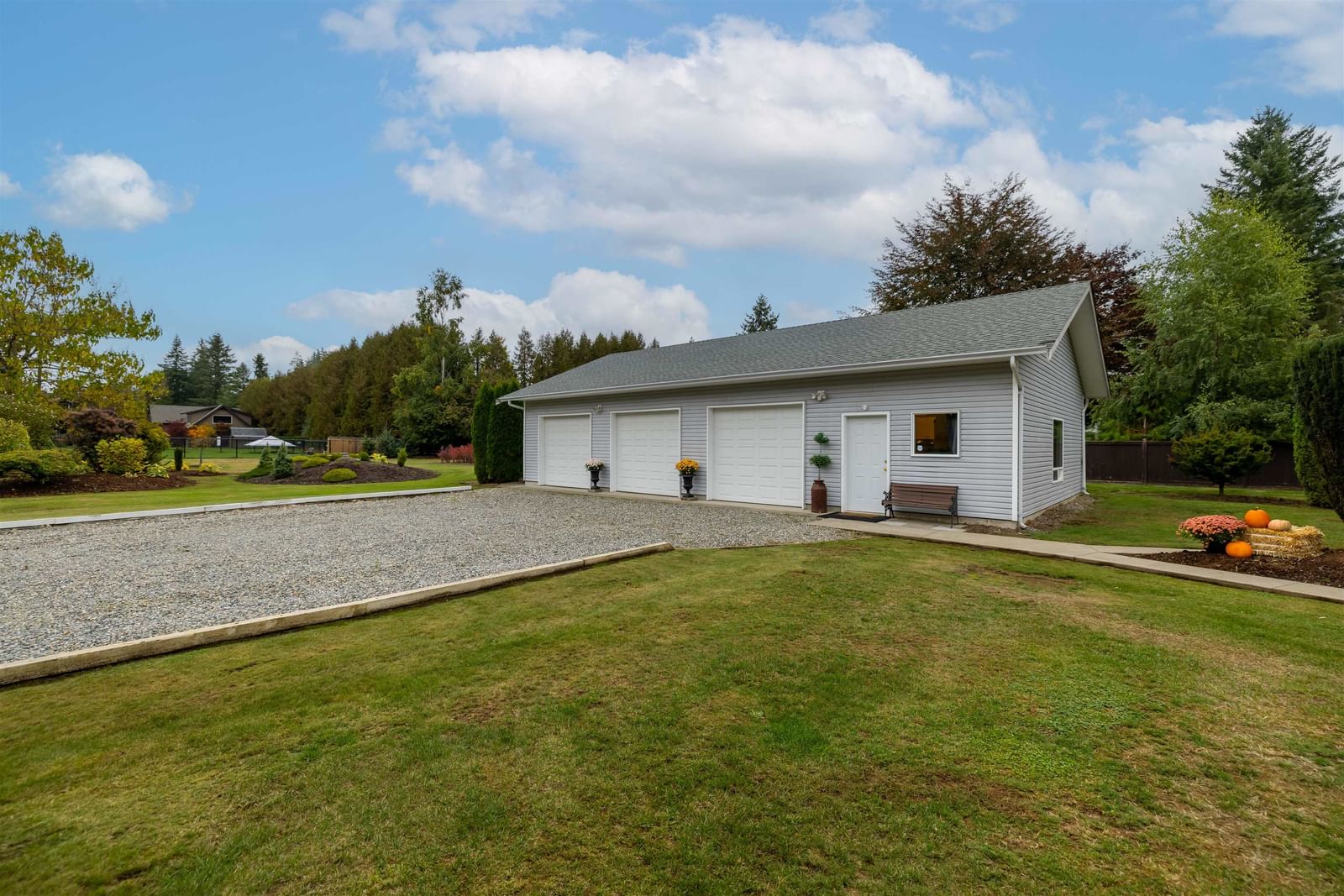 Listing Image 24