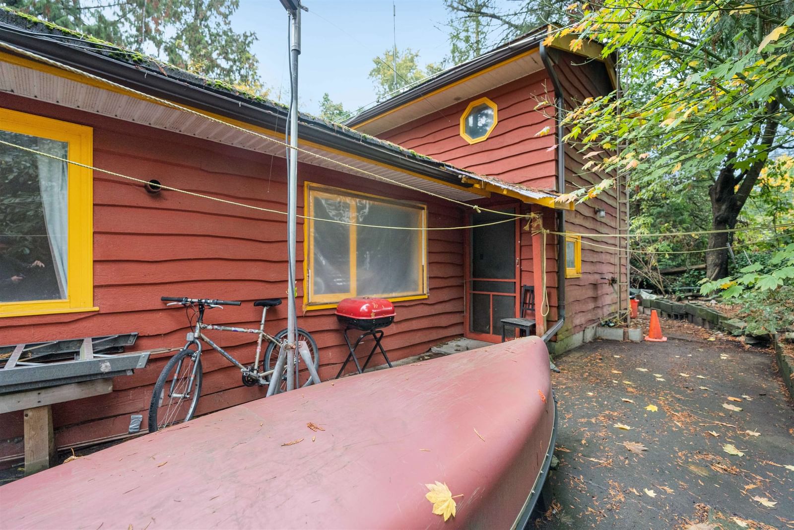 Listing Image 12