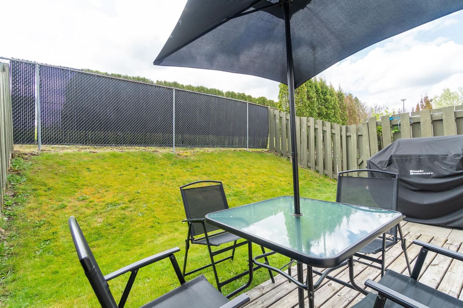 Listing Image 12