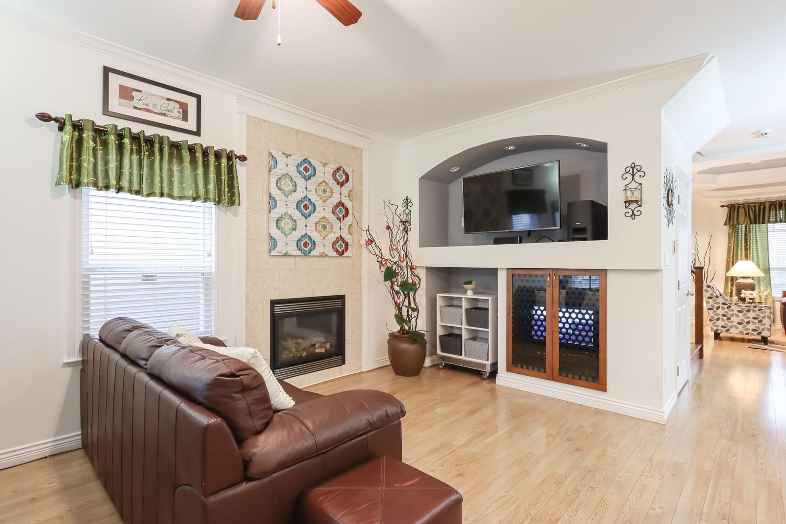 Listing Image 14