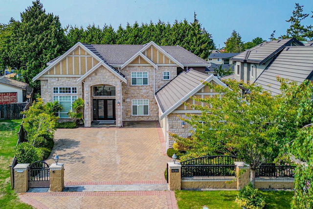 6391 Clematis Drive