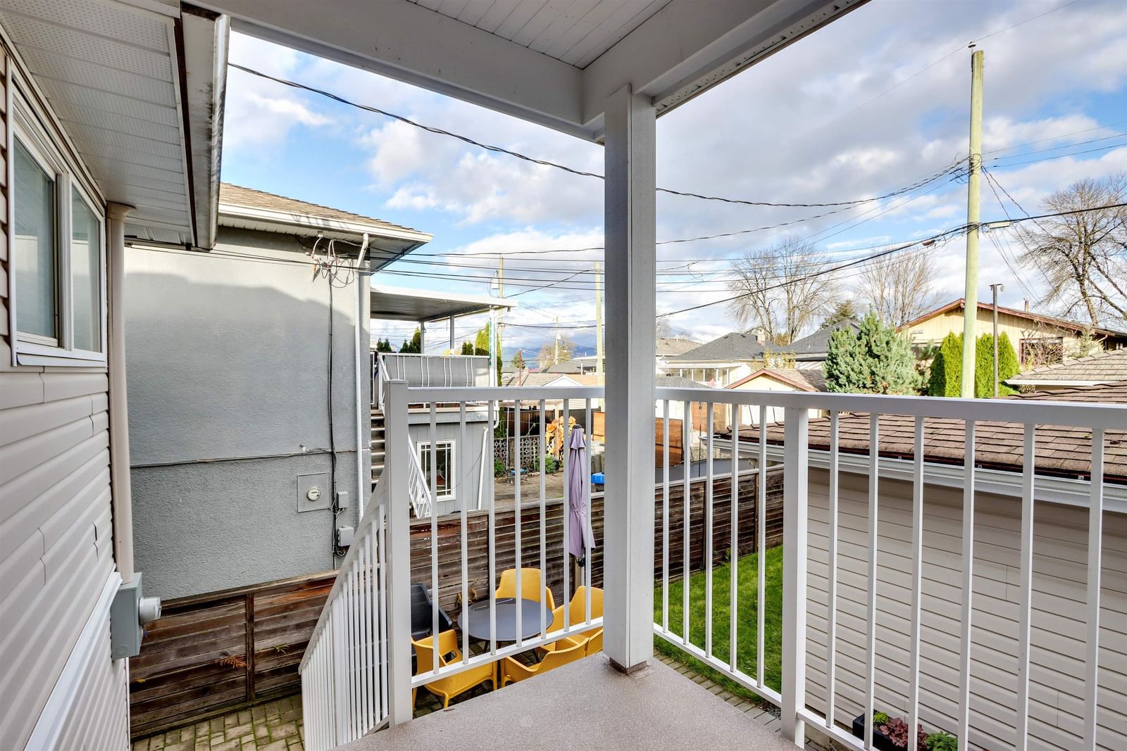 Listing Image 11