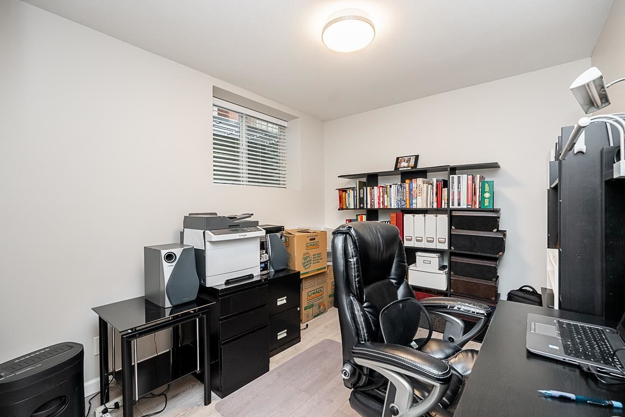 Listing Image 32
