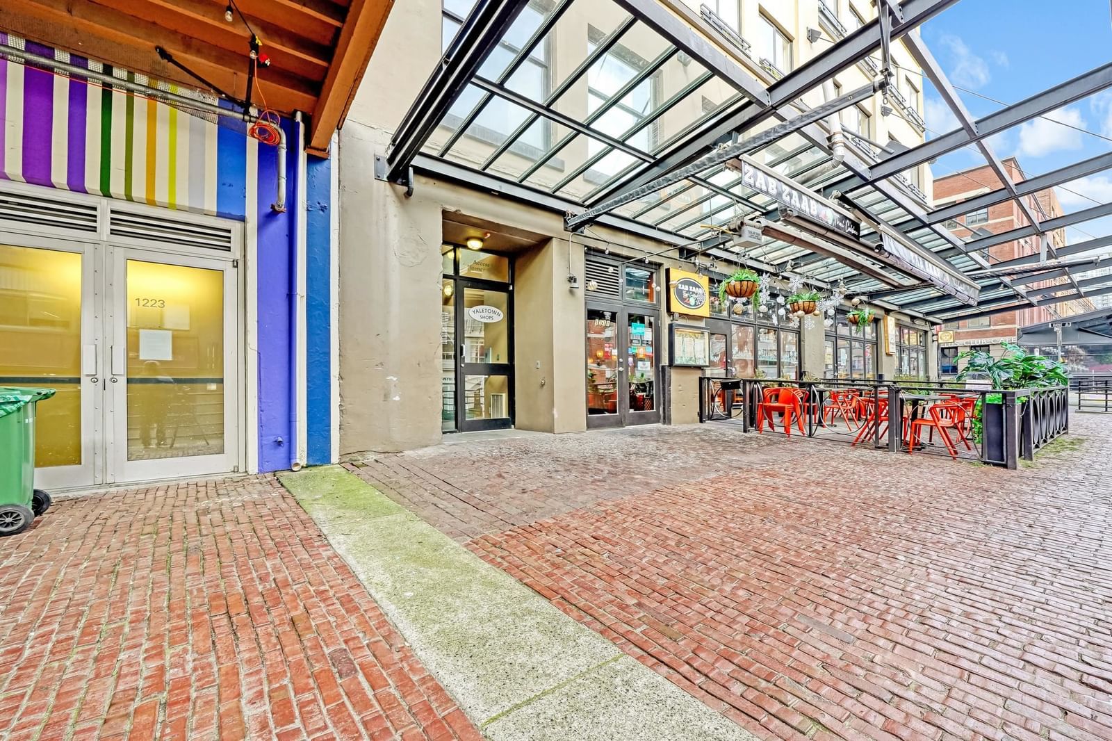Listing Image 18