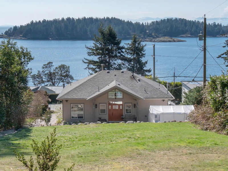 6682 Sunshine Coast Highway, Sechelt, British Columbia (MLS R2842951)