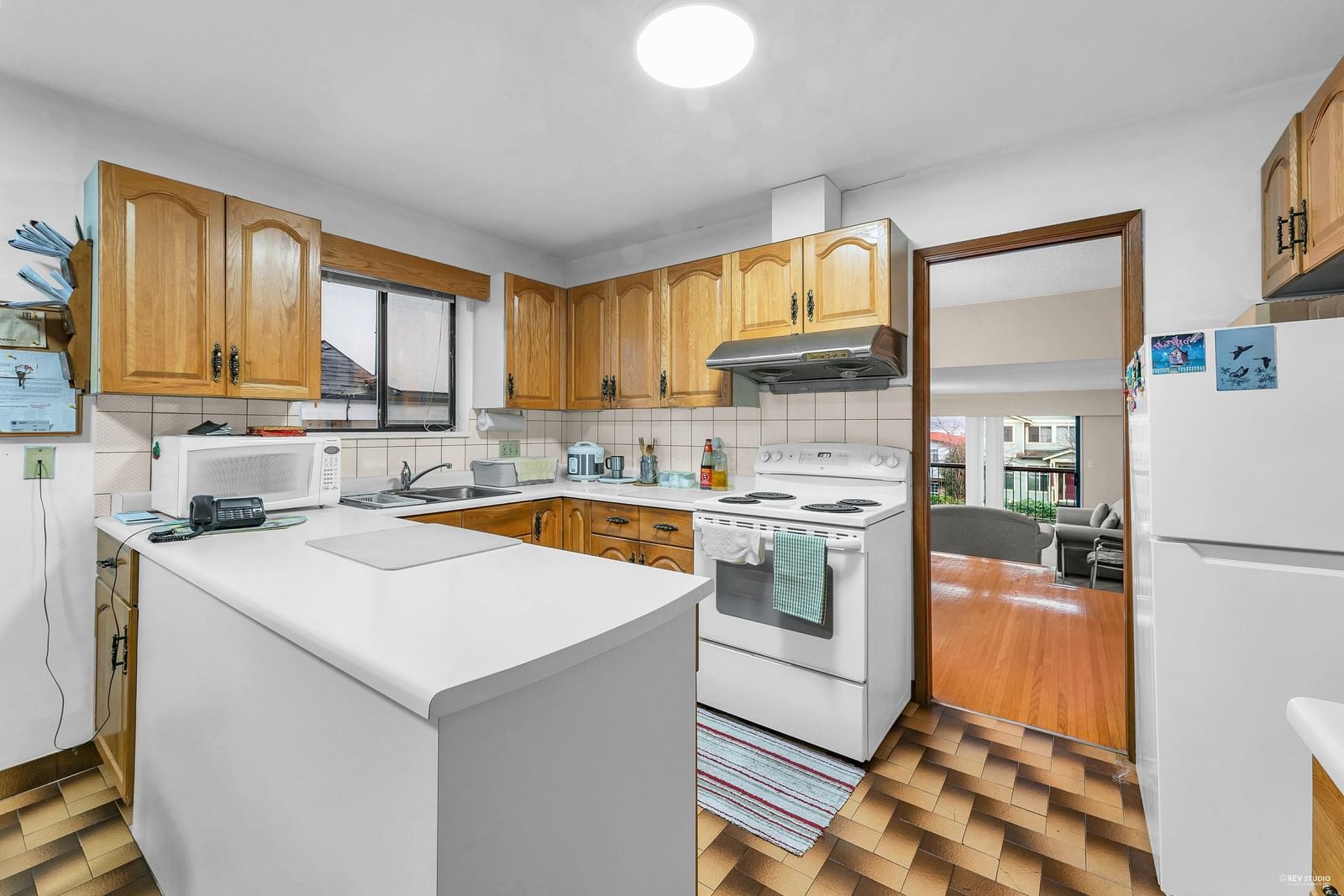 Listing Image 12