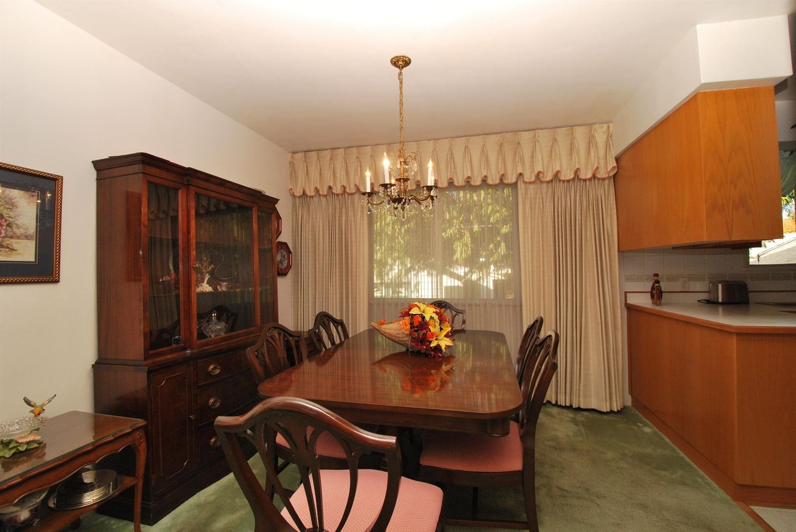 Listing Image 5