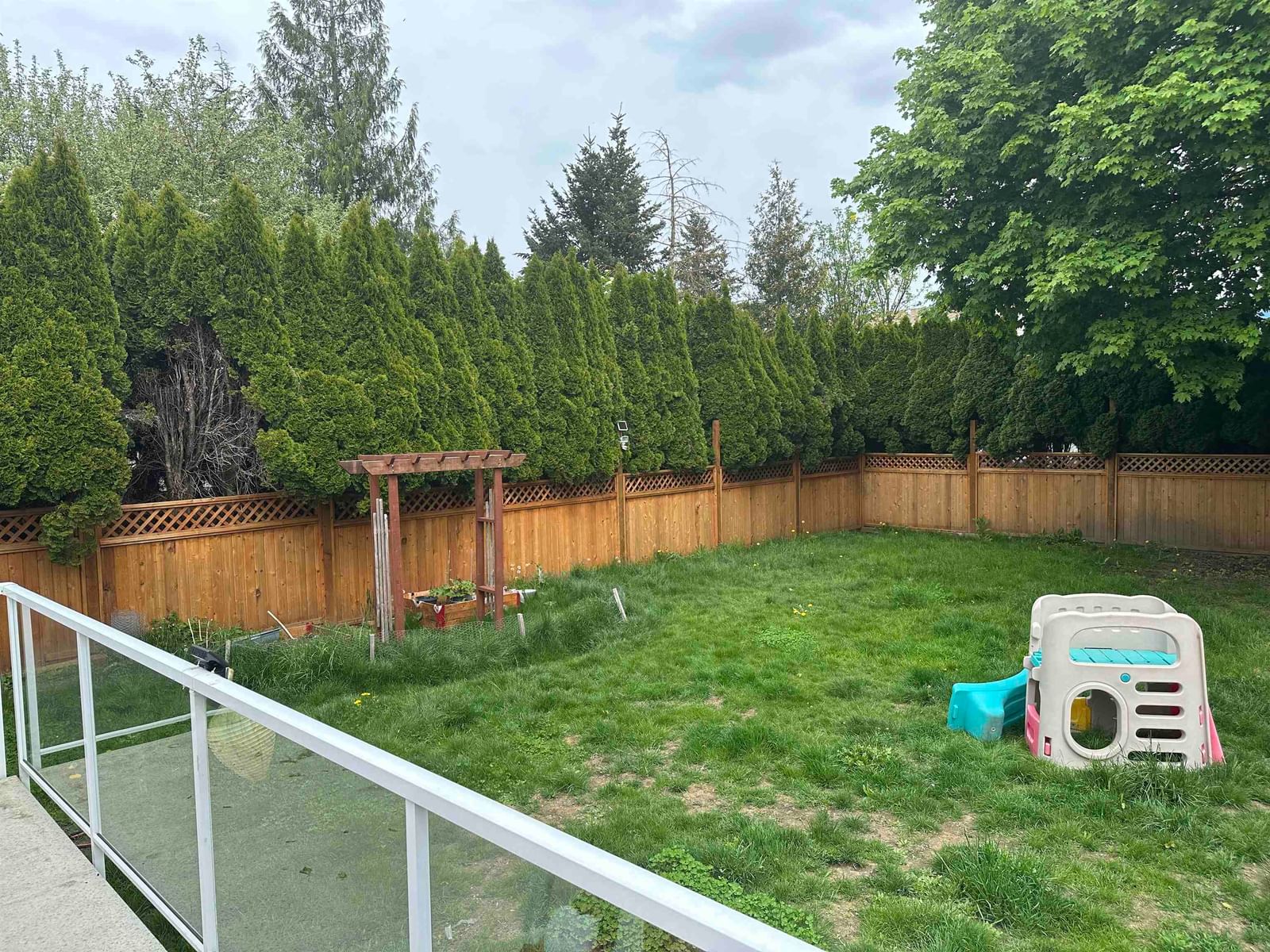 Listing Image 6
