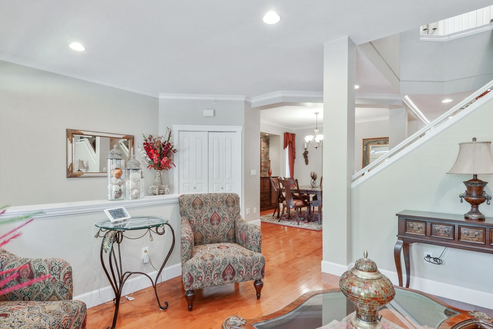 Listing Image 14