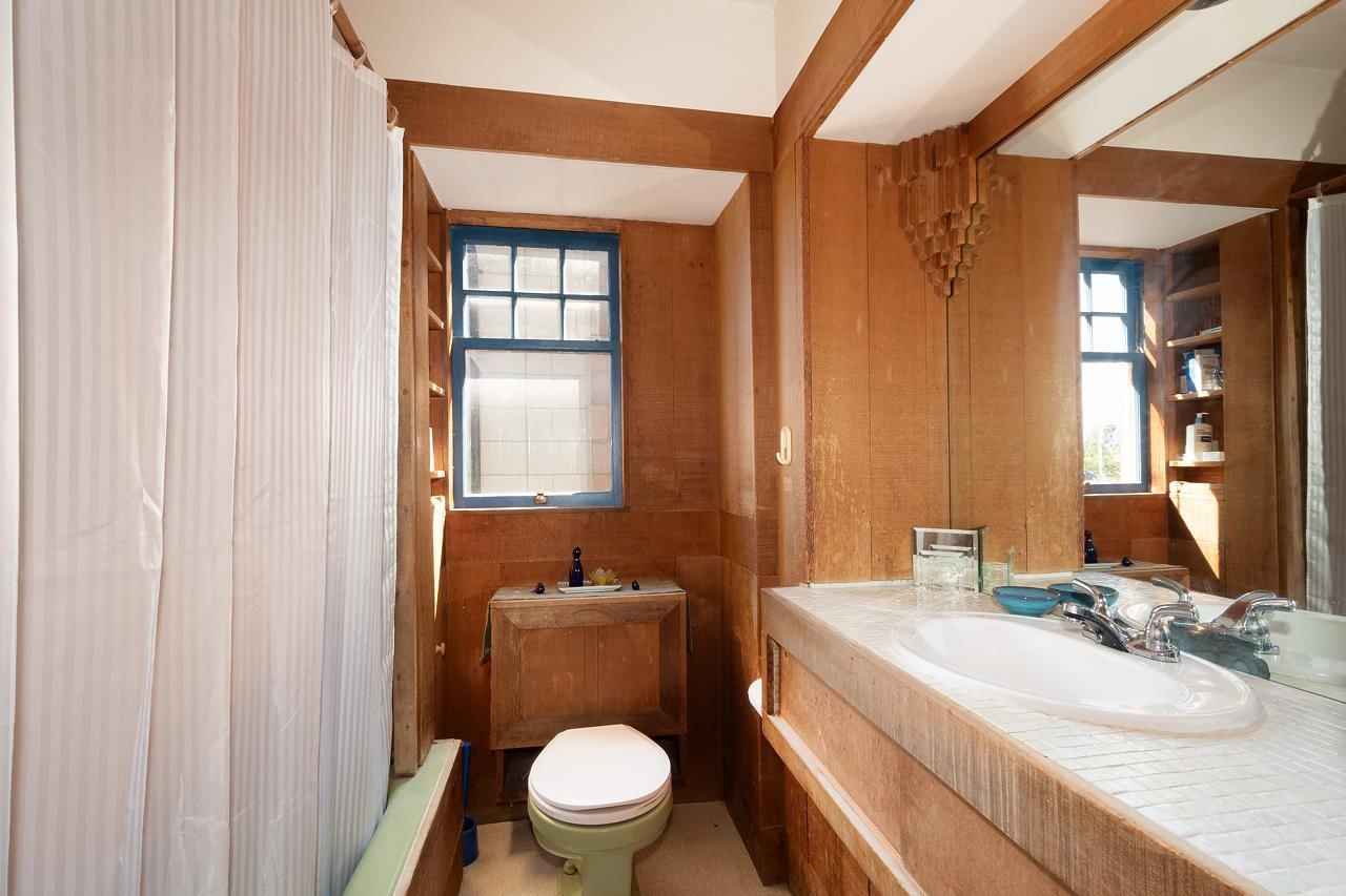 Listing Image 12