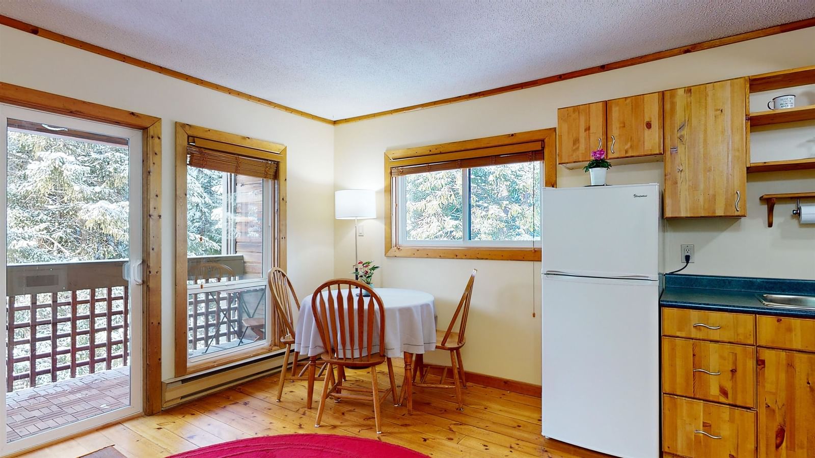 Listing Image 9