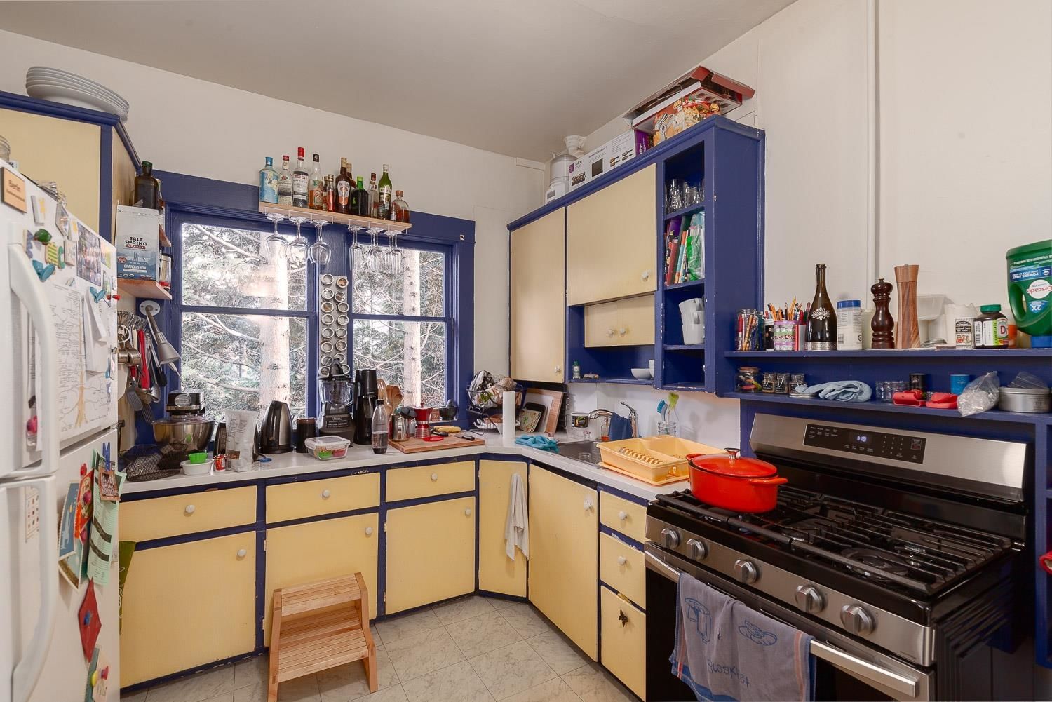 Listing Image 4