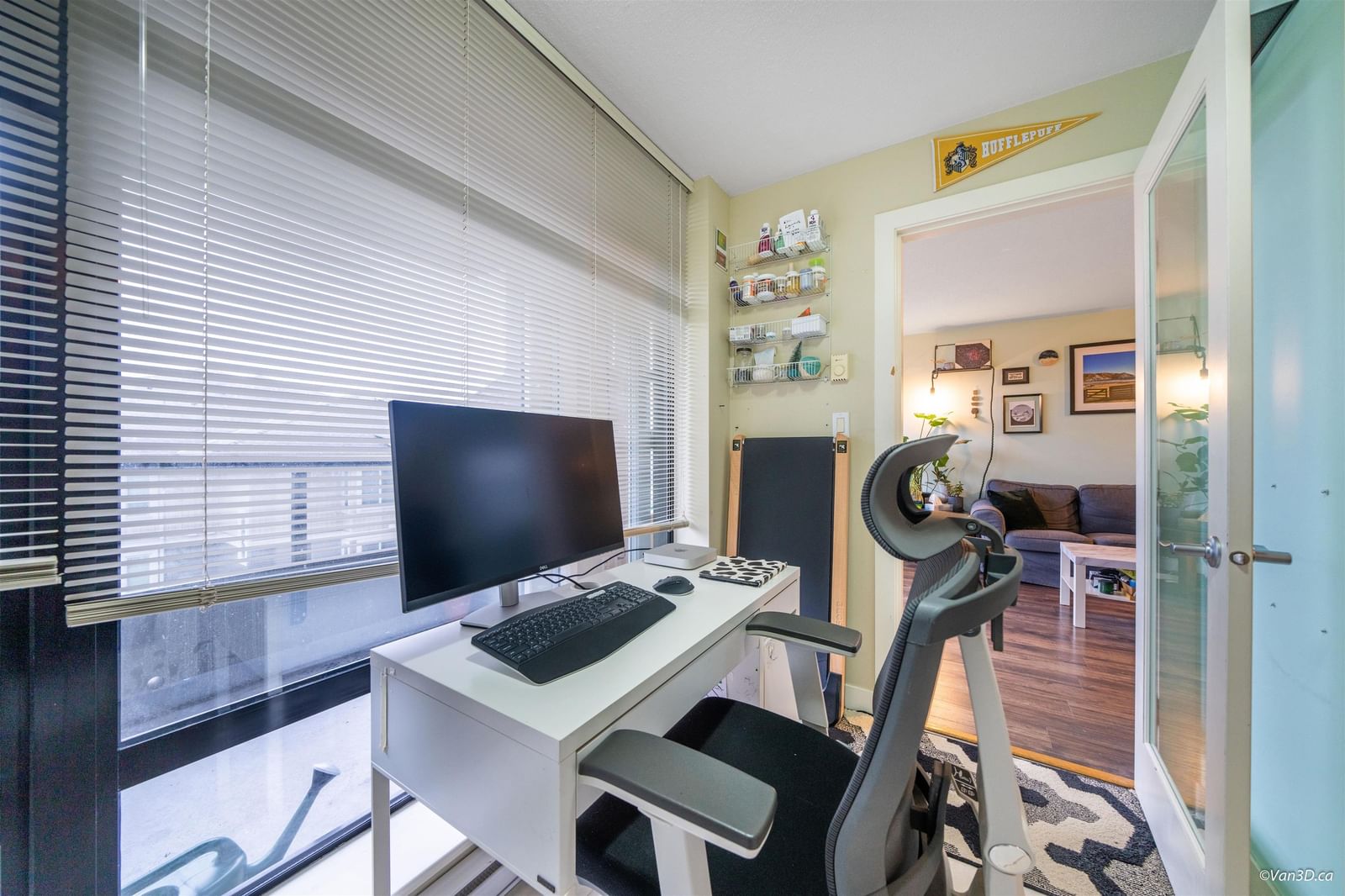 Listing Image 12