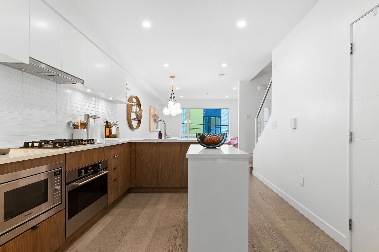 Listing Image 13