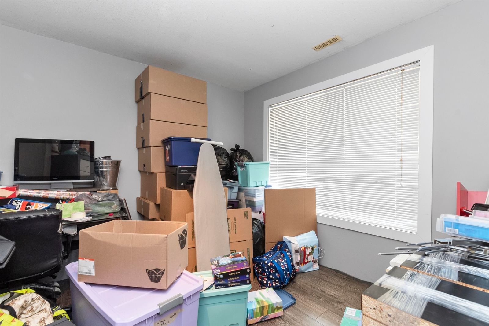 Listing Image 22