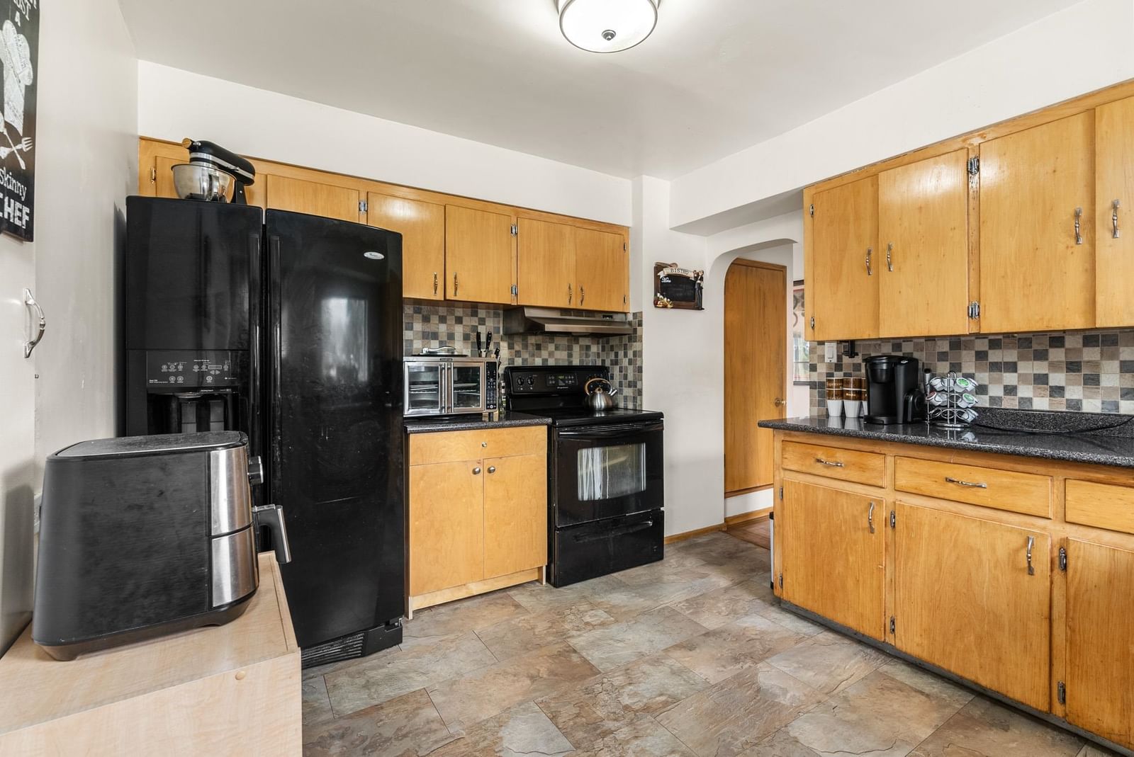 Listing Image 11