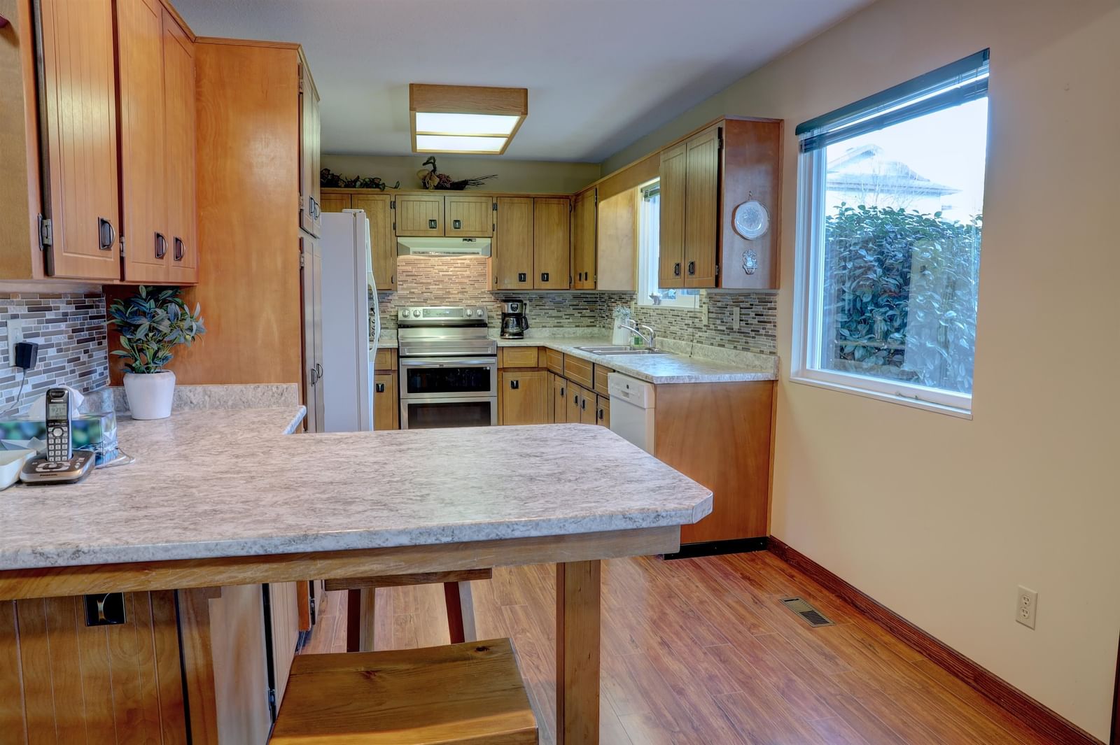 Listing Image 16