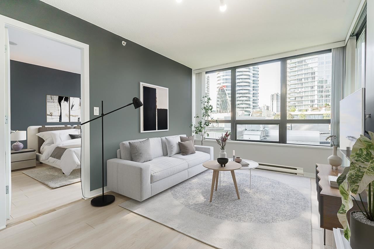 Listing Image 12