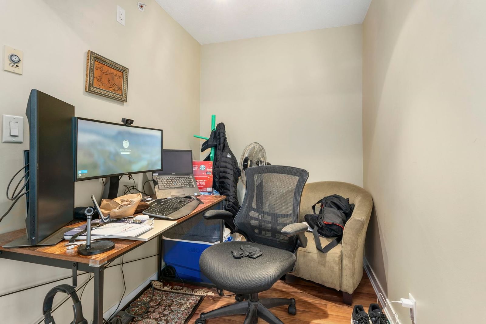 Listing Image 12