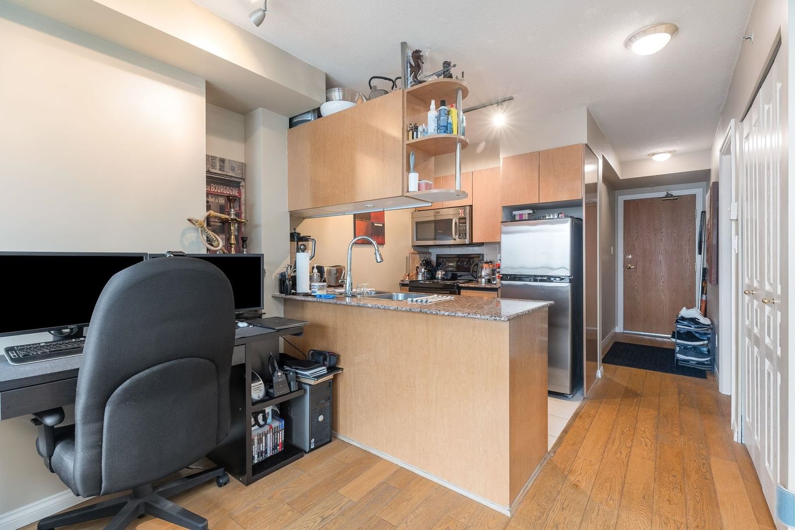 Listing Image 8