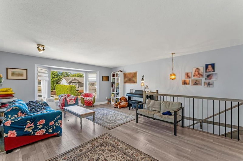 12326 Aurora Street, Maple Ridge, V2X 0J5 | Image 3