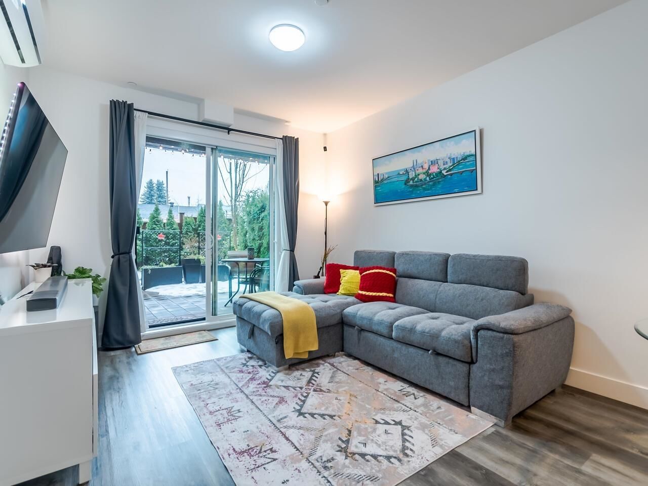 Listing Image 11