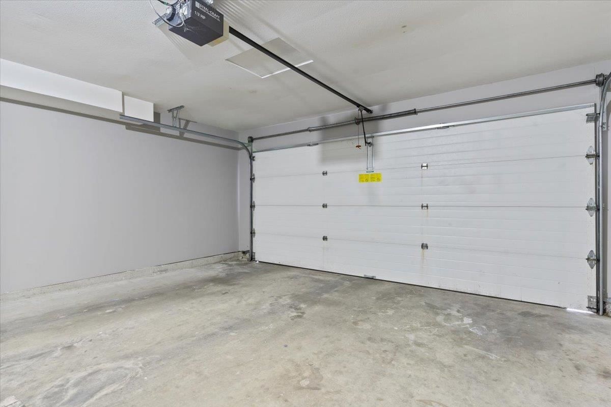 Listing Image 24