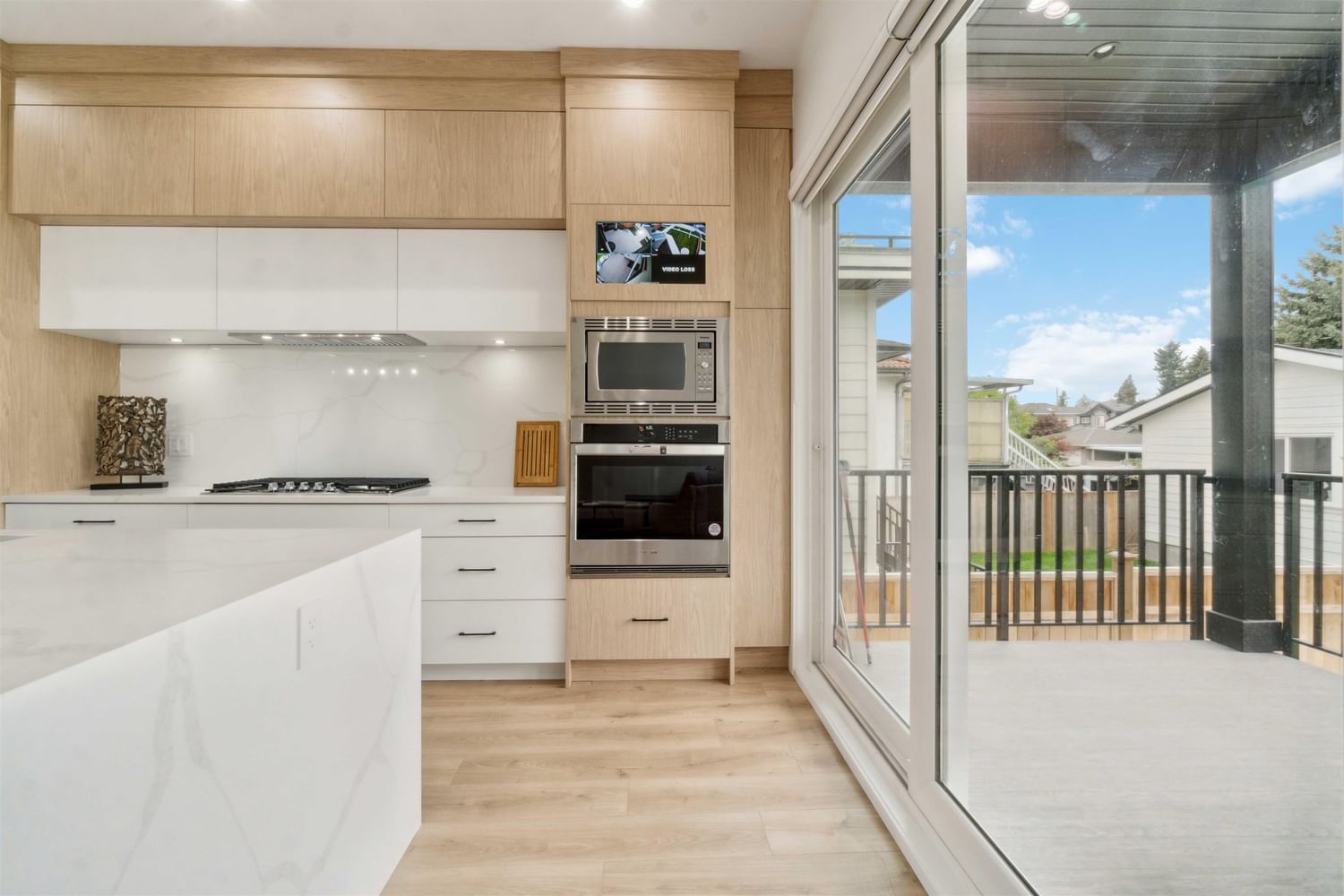 Listing Image 15
