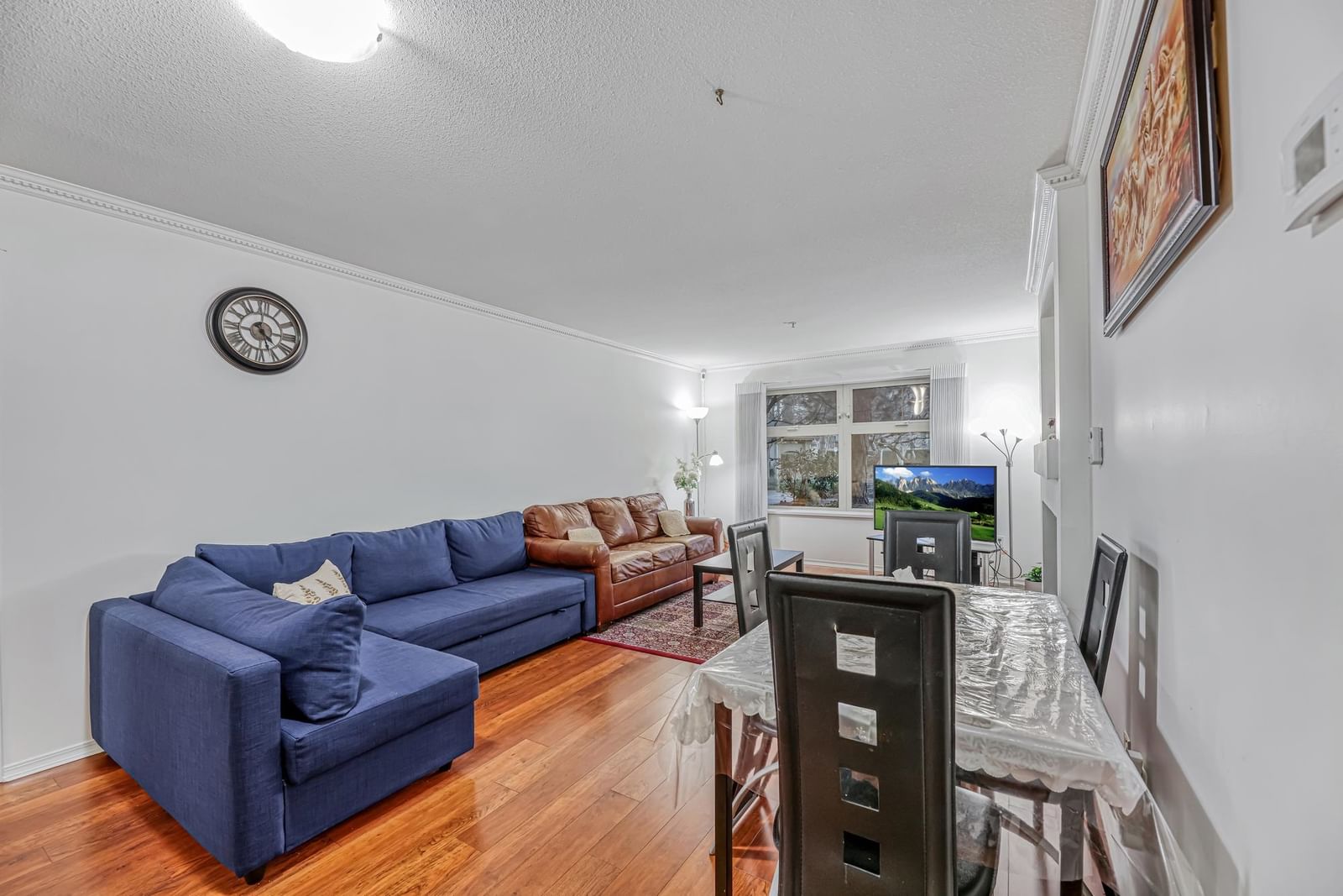 Listing Image 17
