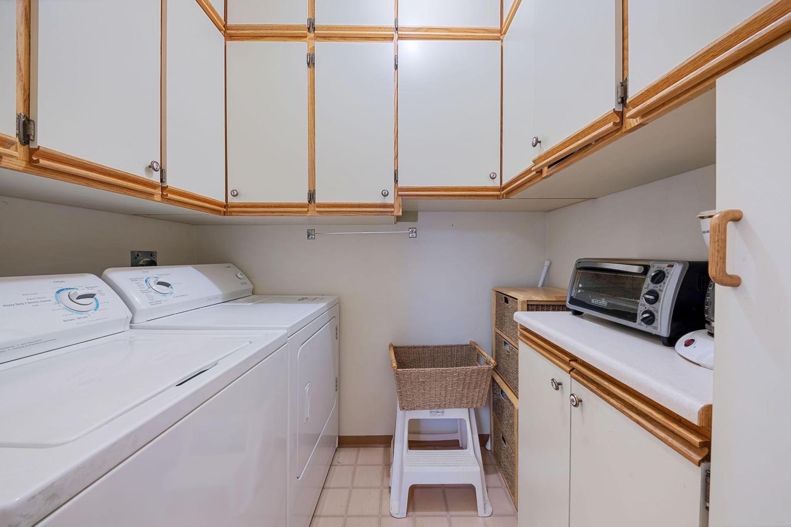 Listing Image 17