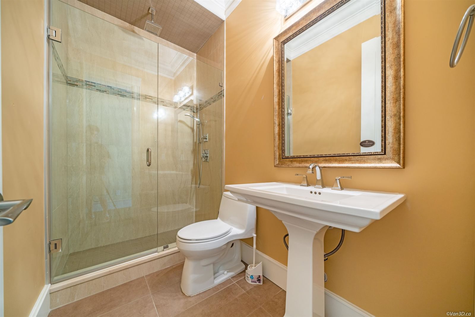 Listing Image 5