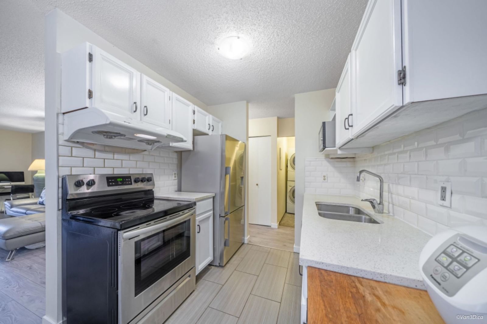 Listing Image 14
