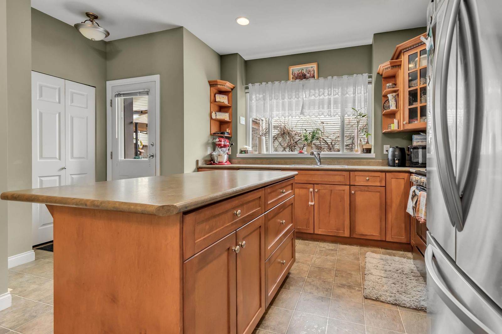 Listing Image 15