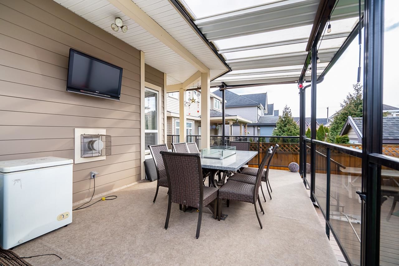 Listing Image 12