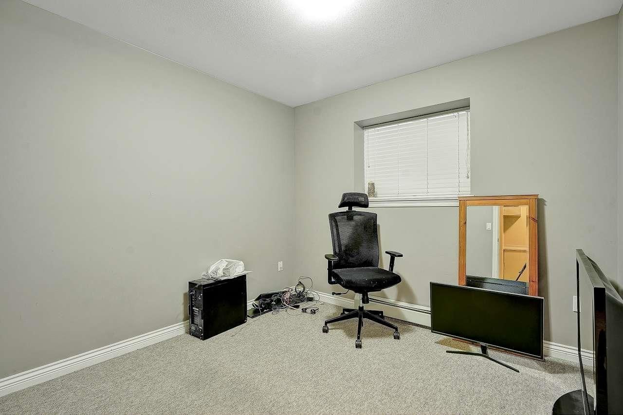 Listing Image 30