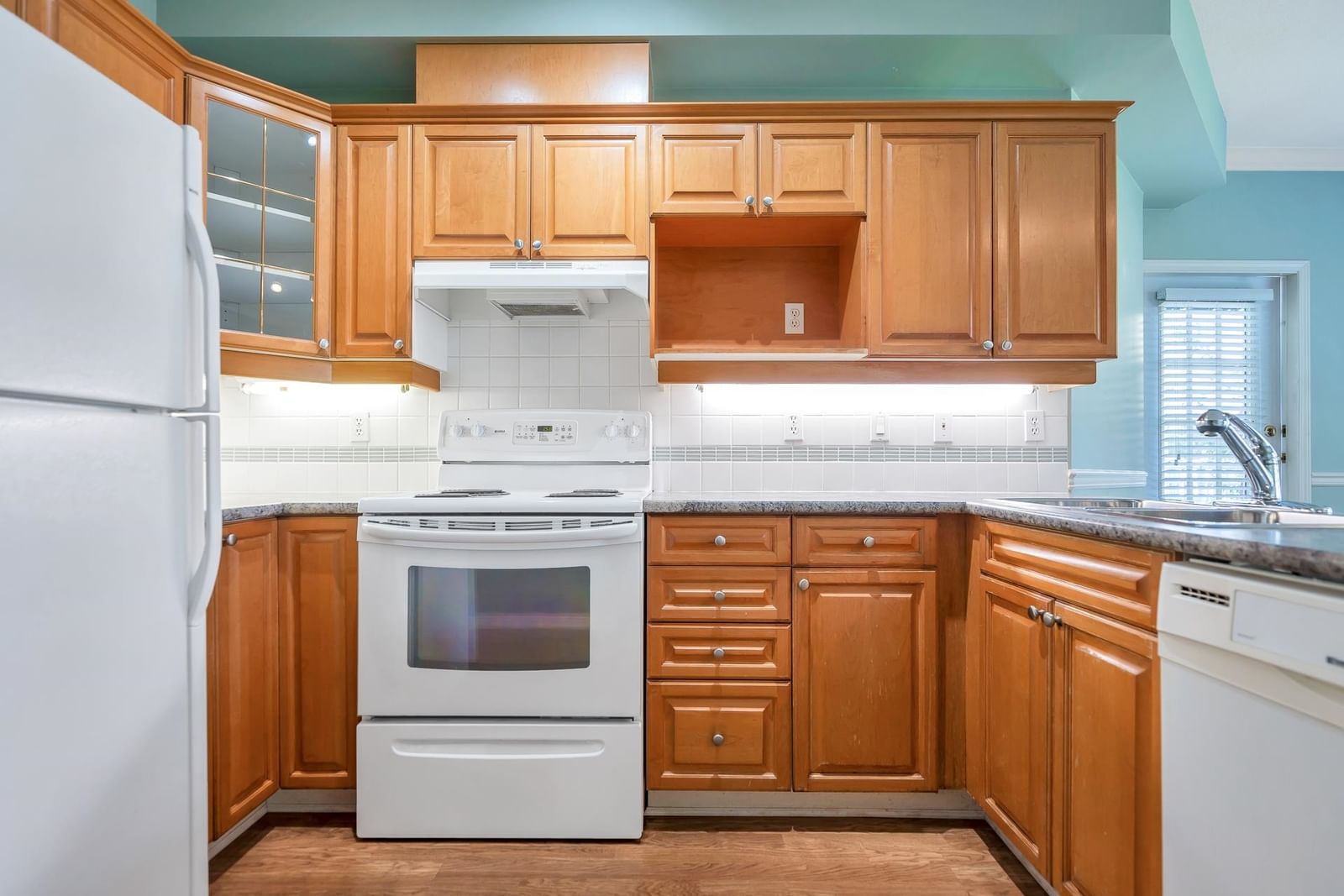 Listing Image 13