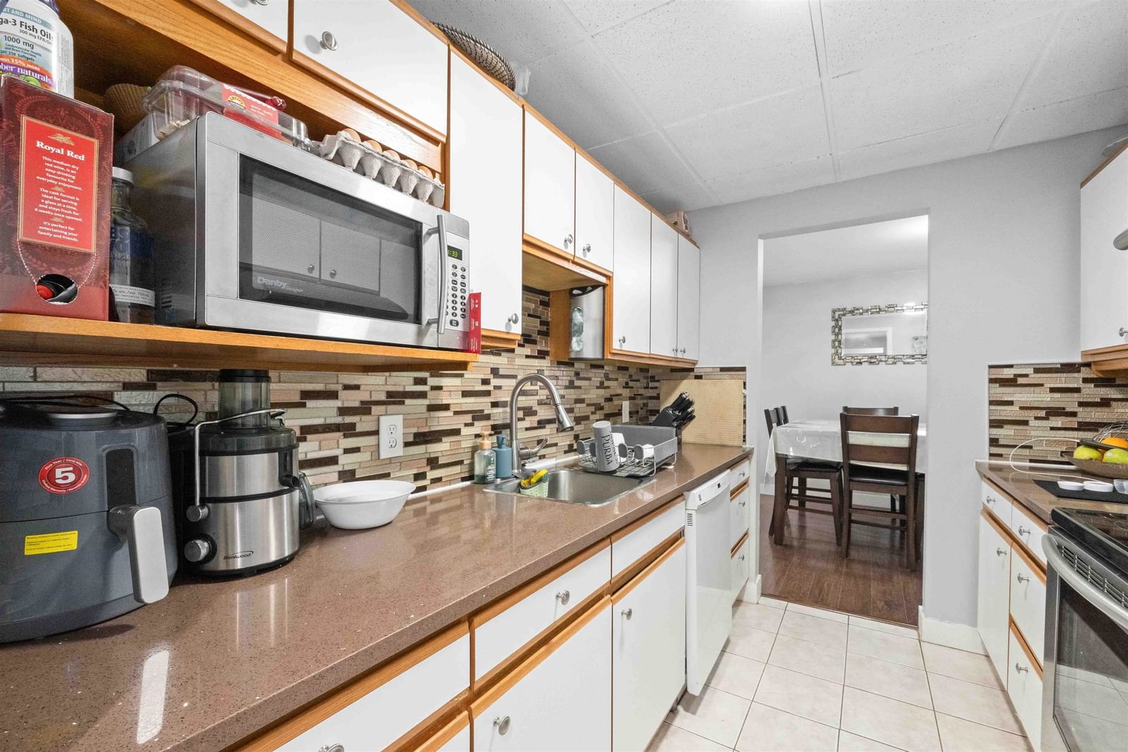 Listing Image 15