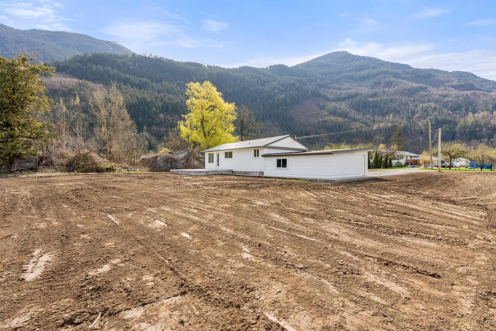 Listing Image 23
