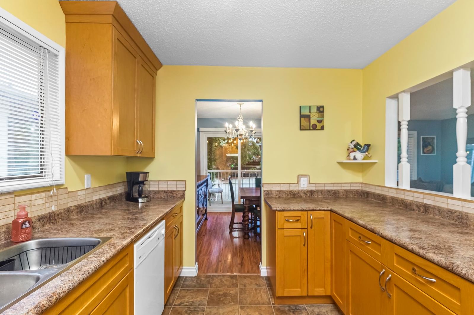 Listing Image 17