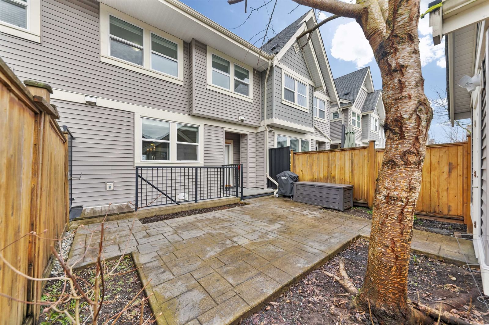 Listing Image 20