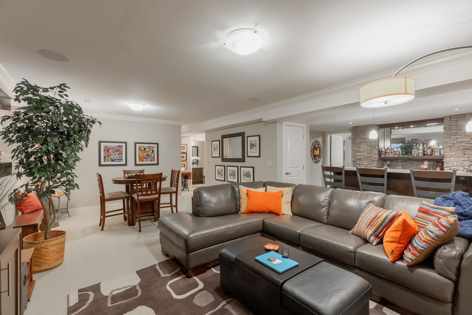 Listing Image 22