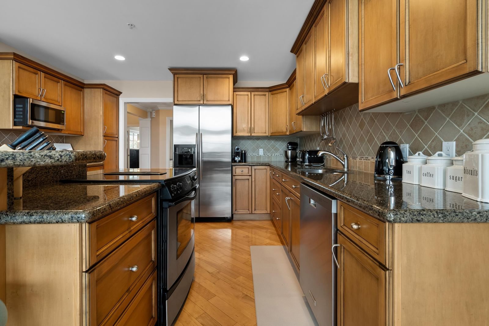 Listing Image 19