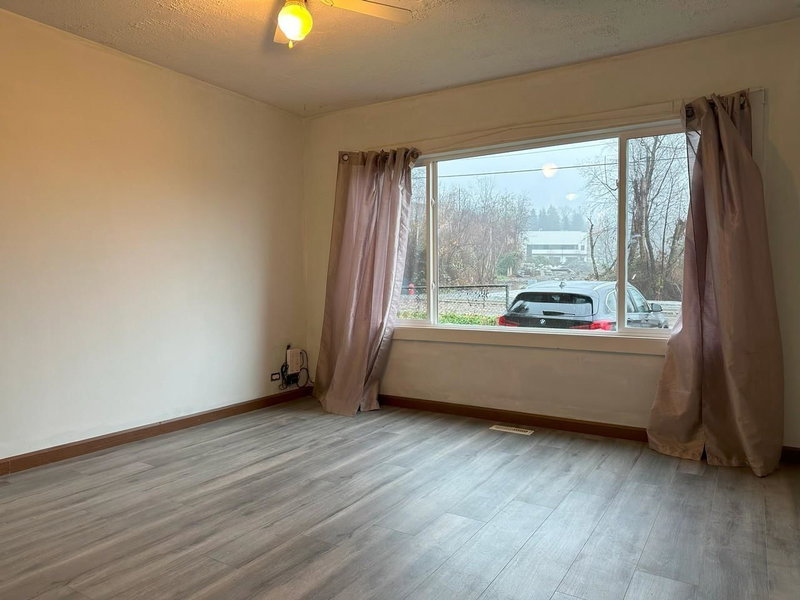 12893 114a Avenue, Surrey, V3R 2N1 | Image 2