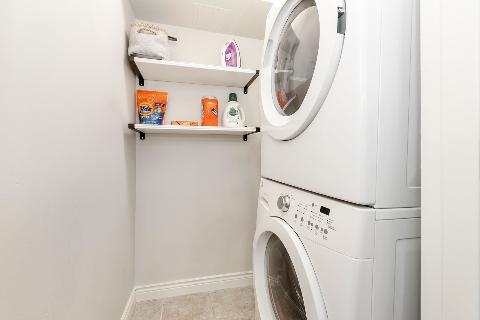Listing Image 14