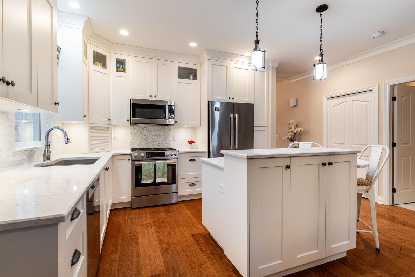 Listing Image 12