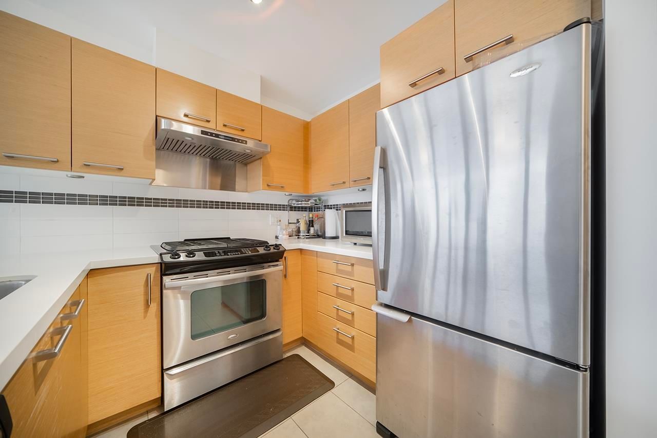 Listing Image 9