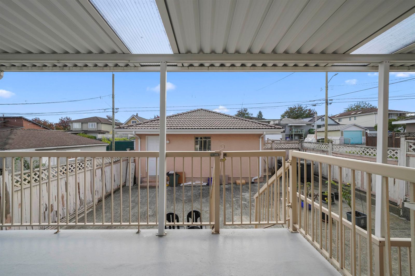 Listing Image 12