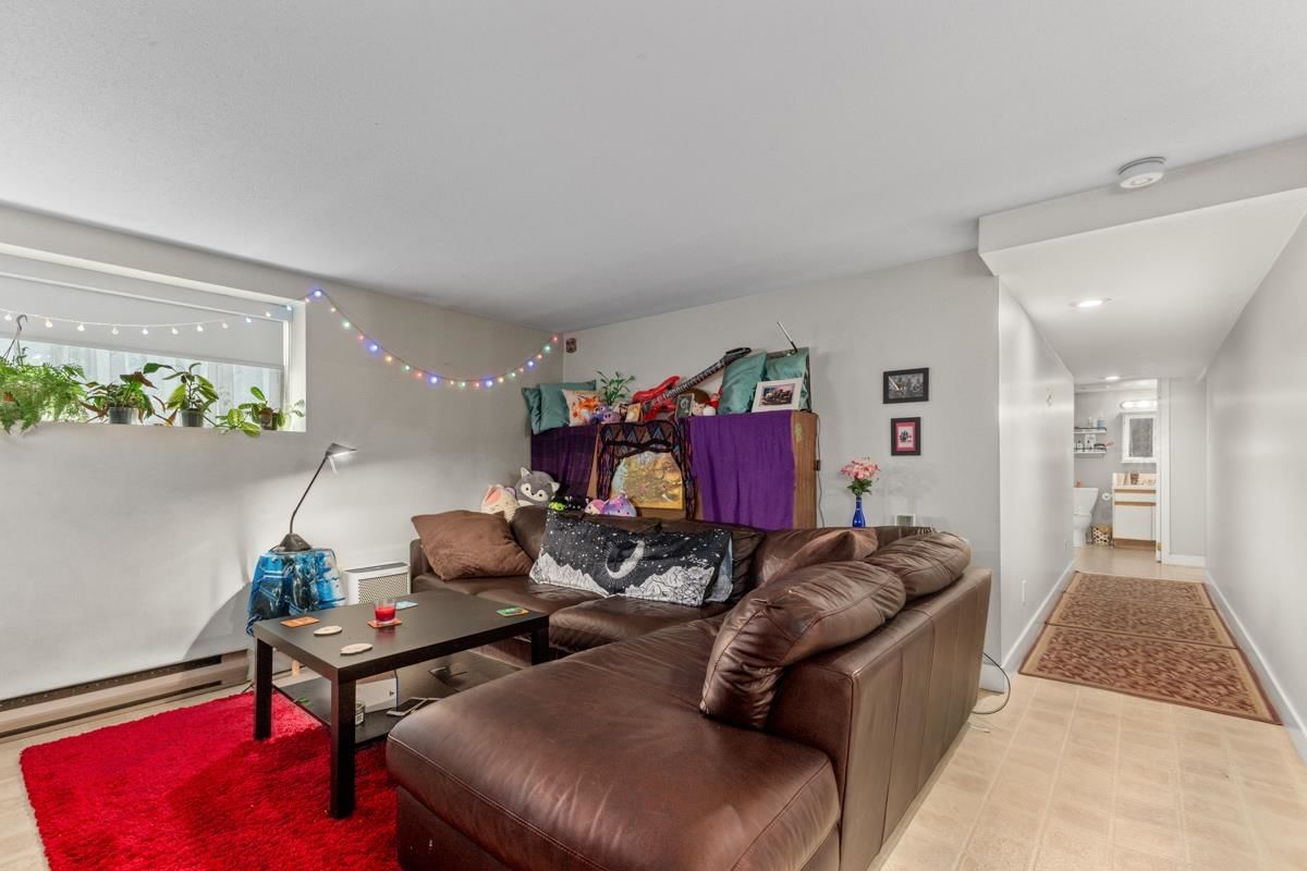 Listing Image 17